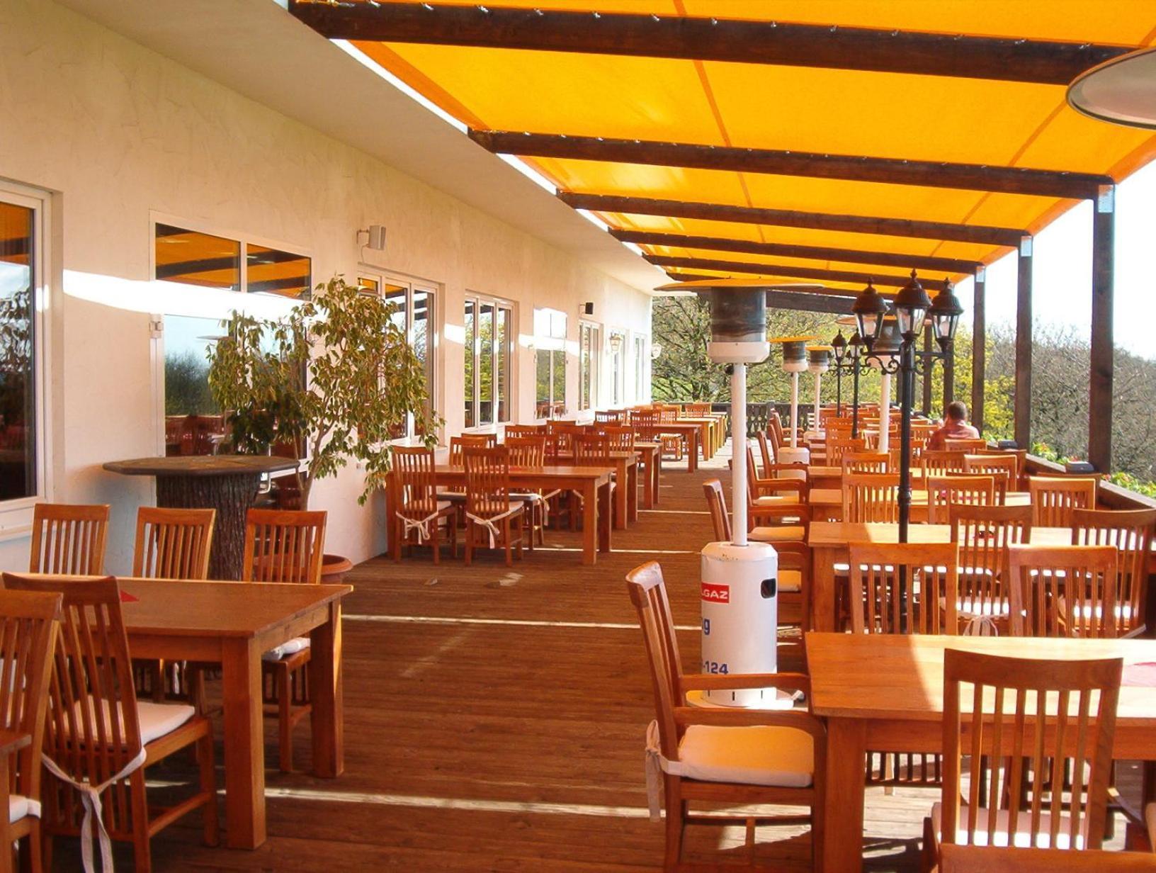 Hotel Und Gasthaus Rammelburg-Blick Friesdorf Exterior photo